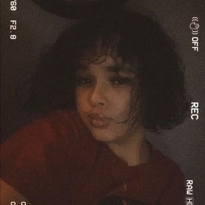 Meet your Posher, Melanie